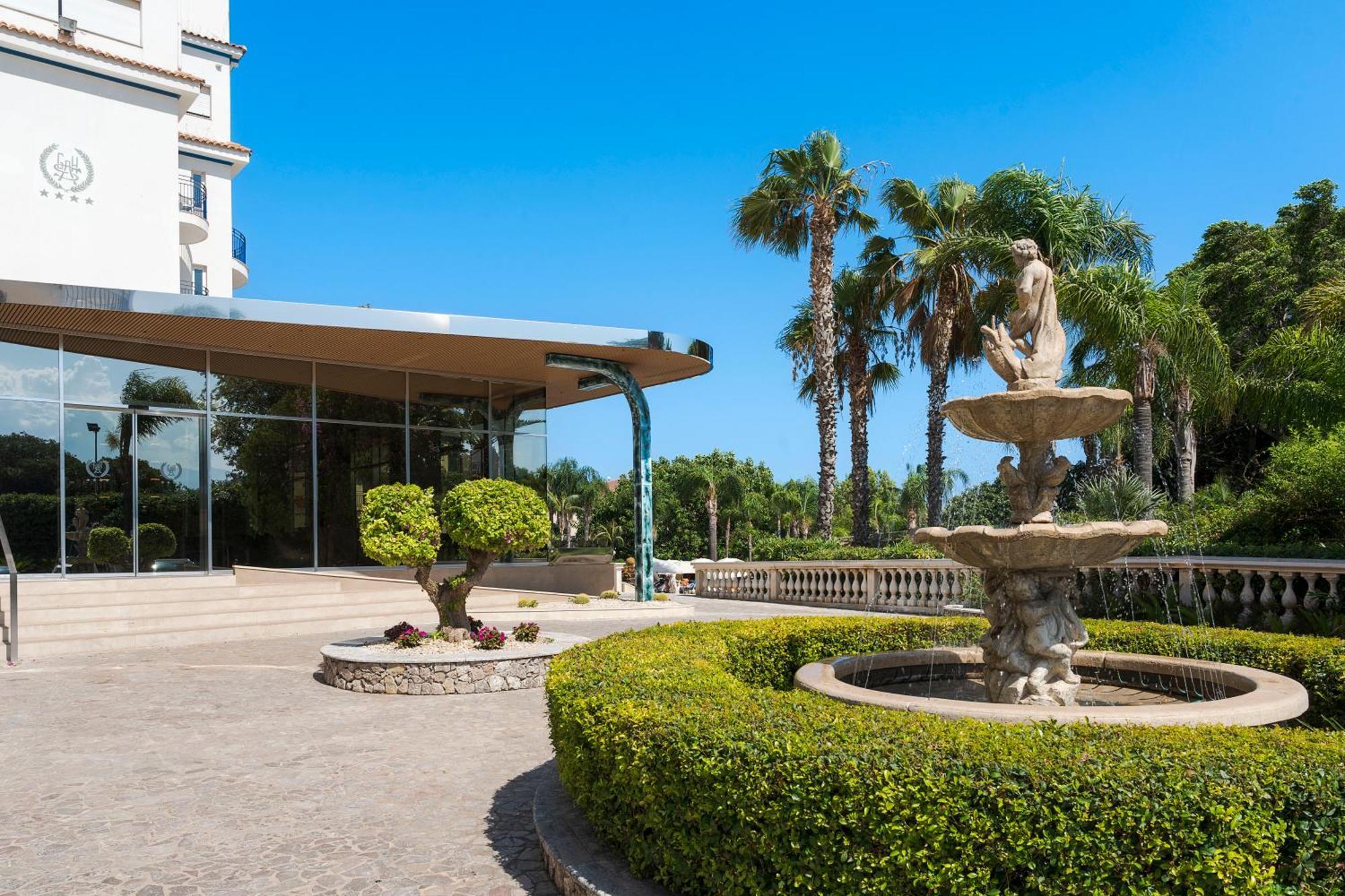 Sant Alphio Garden Hotel & Spa Giardini Naxos Bagian luar foto